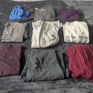 9 PCS WOMENS SMALL - MEDIUM LOT